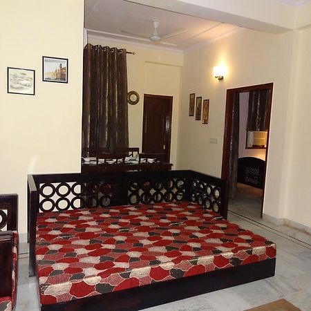 Tulsian Guest House & Apartments Jaipur Room photo