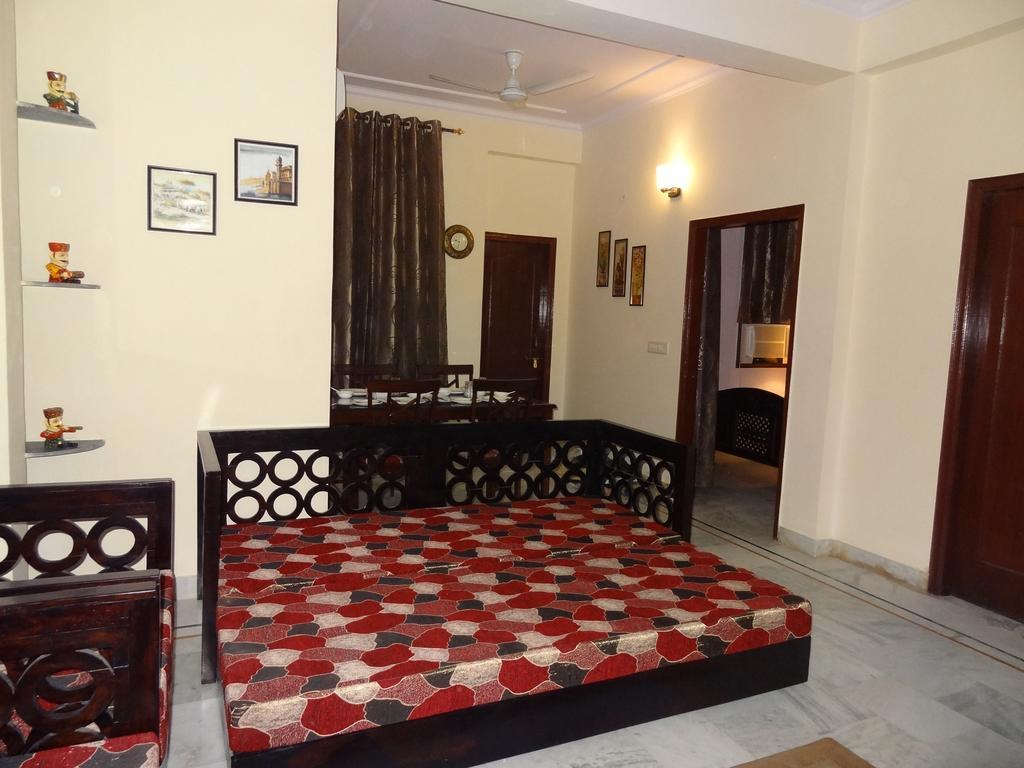 Tulsian Guest House & Apartments Jaipur Room photo